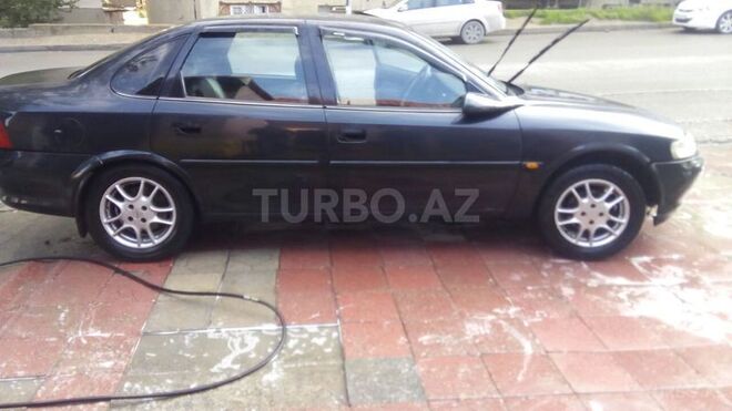 Opel Vectra 1997, 250,000 km - 1.6 l - Bakı