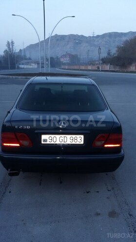 Mercedes E 230 1995, 28,000 km - 2.3 л - Mingəçevir