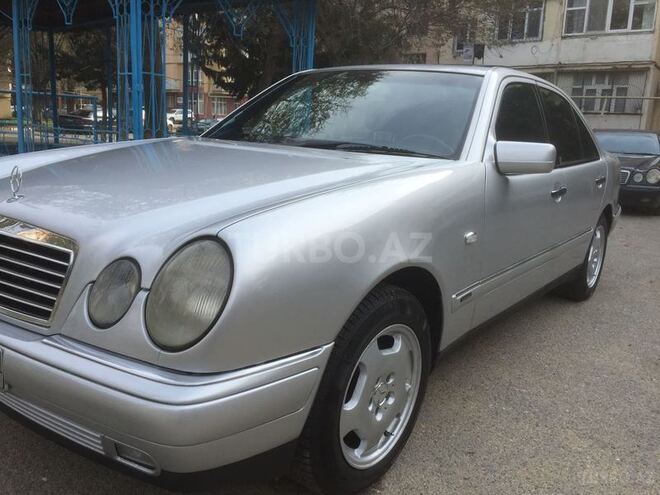 Mercedes E 230 1996, 327,580 km - 2.3 l - Bakı
