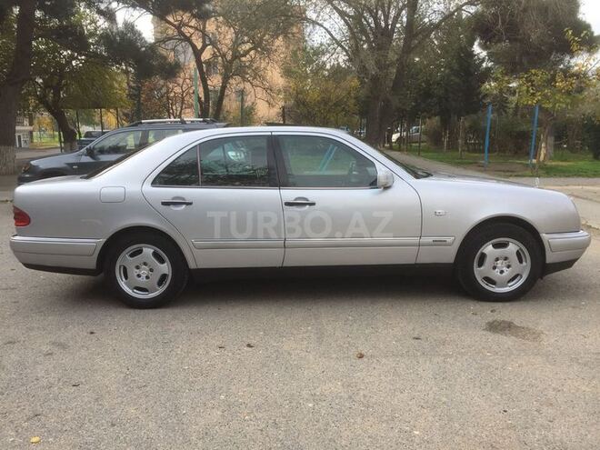 Mercedes E 230 1996, 327,580 km - 2.3 l - Bakı