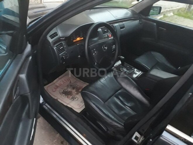 Mercedes E 280 1996, 275,000 km - 2.8 l - Sumqayıt