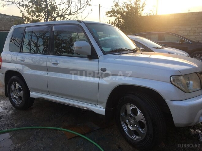 Mitsubishi Pajero io 2004, 178,000 km - 2.0 l - Bakı