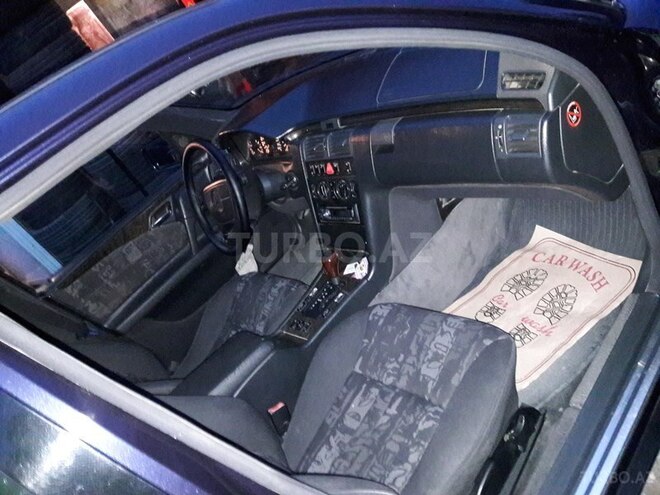 Mercedes E 230 1996, 256,000 km - 2.3 л - Bakı