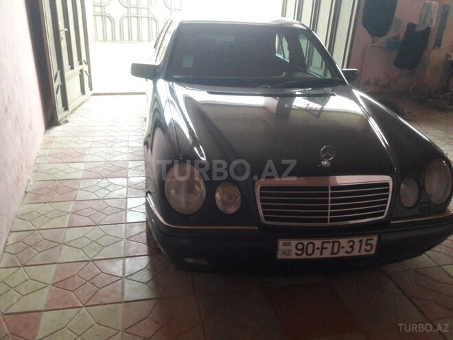 Mercedes E 230 1996, 256,000 km - 2.3 л - Bakı