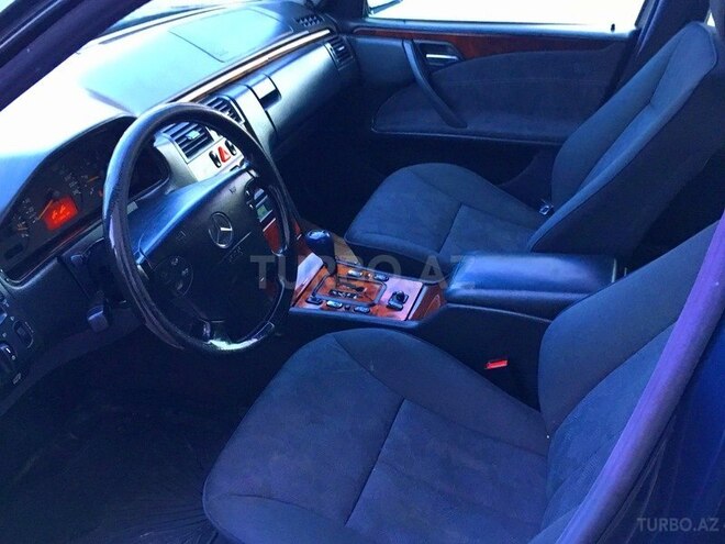 Mercedes E 220 1999, 329,001 km - 2.2 л - Bakı