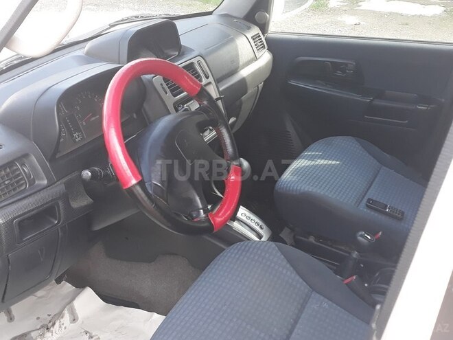 Mitsubishi Pajero io 2000, 325,000 km - 1.8 л - Bakı