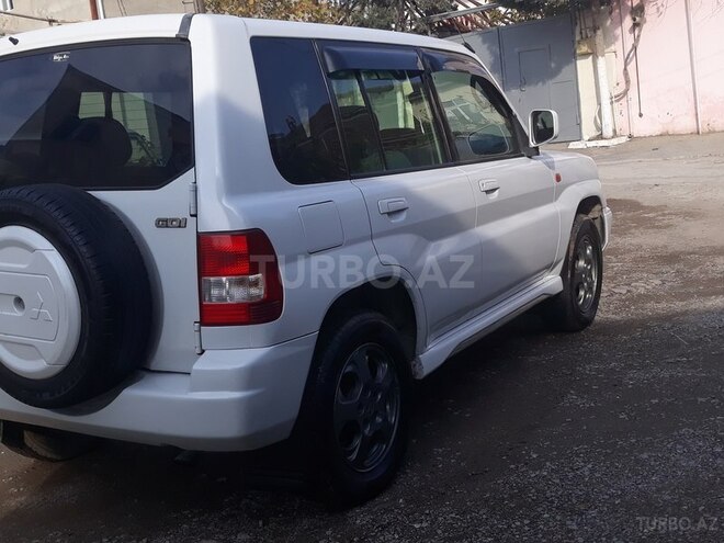 Mitsubishi Pajero io 2000, 325,000 km - 1.8 л - Bakı