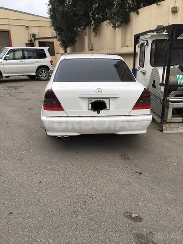 Mercedes C 280 1997, 142,000 km - 2.8 l - Bakı