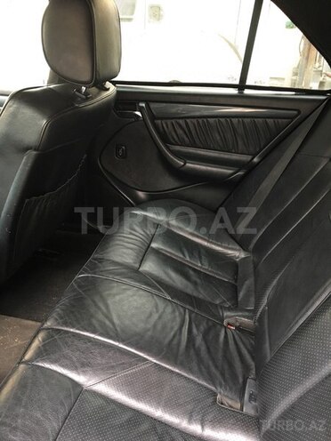 Mercedes C 280 1997, 142,000 km - 2.8 l - Bakı