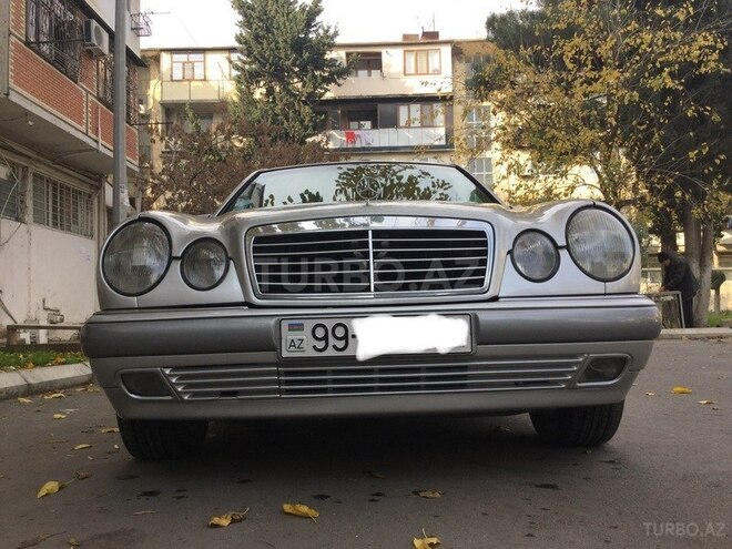 Mercedes E 240 1999, 214,000 km - 2.4 l - Bakı