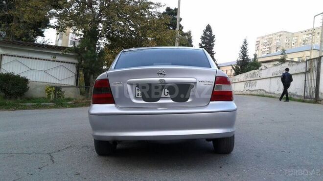 Opel Astra 1998, 246,211 km - 2.0 l - Bakı