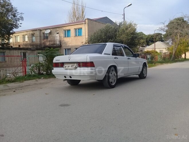 Mercedes 190 1989, 320,000 km - 2.0 л - Sumqayıt