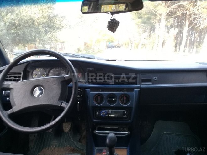 Mercedes 190 1989, 320,000 km - 2.0 л - Sumqayıt