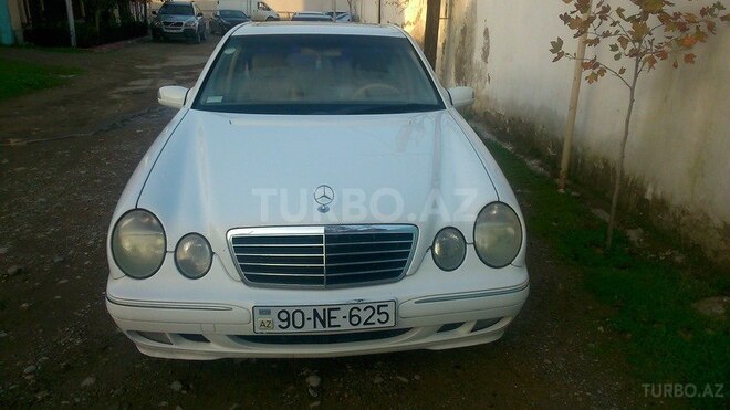 Mercedes E 320 2000, 268,000 km - 3.2 л - Bakı