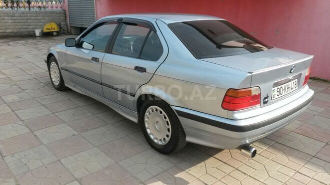 BMW 318 1993, 280,000 km - 1.8 l - Bakı