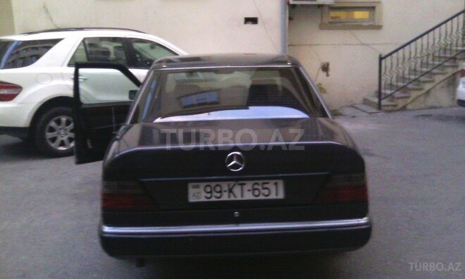 Mercedes E 200 1990, 470,000 km - 2.0 l - Bakı