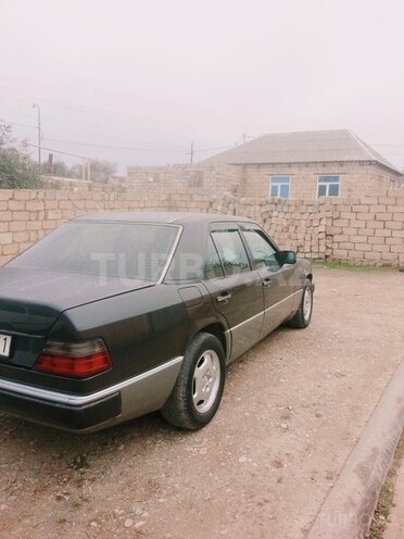 Mercedes E 200 1990, 470,000 km - 2.0 l - Bakı