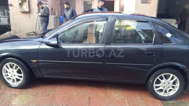 Opel Vectra 1997, 250,000 km - 1.6 l - Bakı