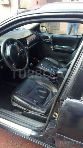 Opel Vectra 1997, 250,000 km - 1.6 l - Bakı