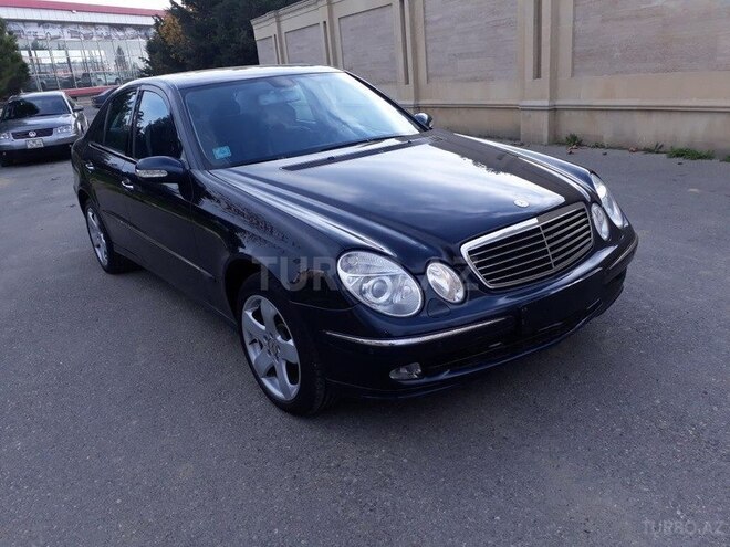 Mercedes E 240 2003, 215,000 km - 2.6 l - Bakı