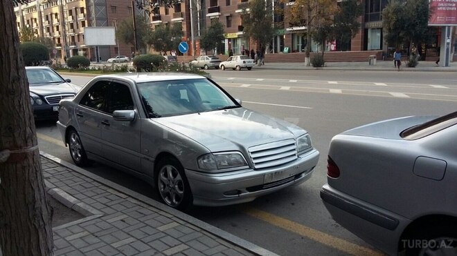 Mercedes C 240 1999, 236,416 km - 2.4 l - Sumqayıt