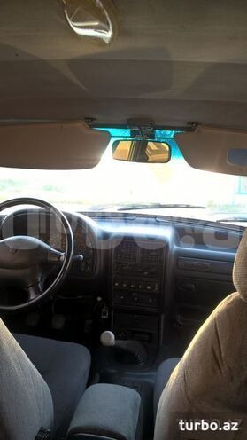 GAZ 3102 2000, 236,000 km - 2.3 l - Mingəçevir