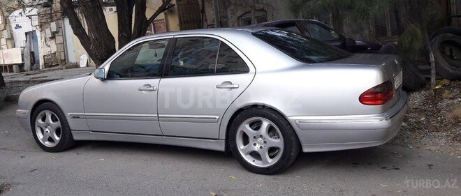 Mercedes E 200 2001, 183,632 km - 2.0 l - Bakı