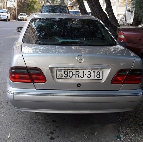 Mercedes E 200 2001, 183,632 km - 2.0 l - Bakı