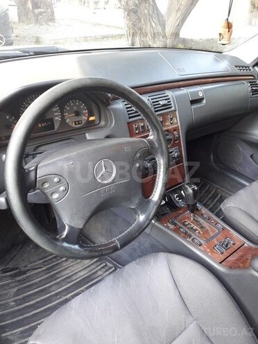 Mercedes E 200 2001, 183,632 km - 2.0 l - Bakı