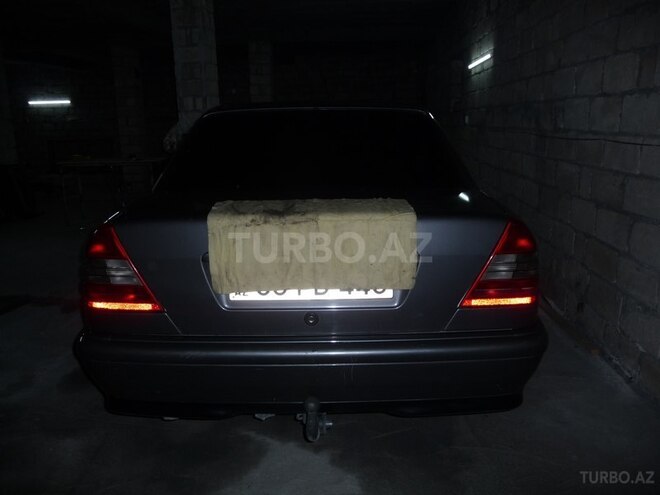 Mercedes C 180 1996, 250,000 km - 1.8 l - Zaqatala