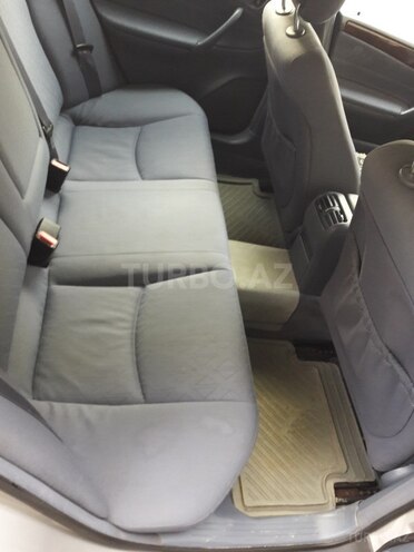 Mercedes C 240 2000, 251,000 km - 0.3 l - Bakı