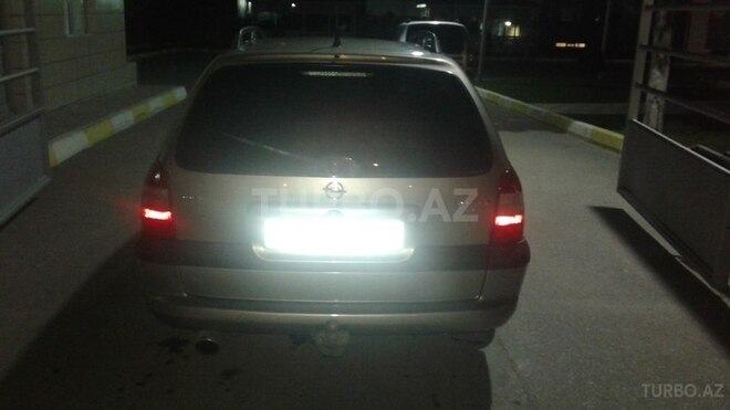 Opel Vectra 1998, 25,000 km - 2.0 l - Bakı
