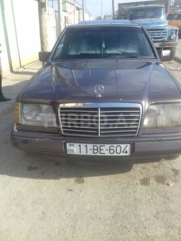 Mercedes E 250 1994, 687,000 km - 2.5 l - Bakı