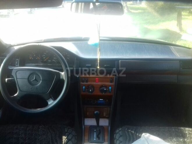 Mercedes E 250 1994, 687,000 km - 2.5 l - Bakı