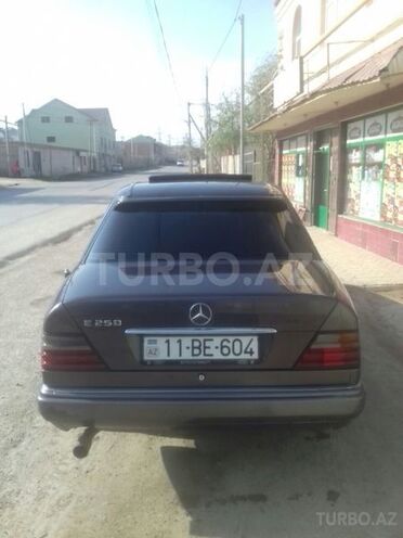Mercedes E 250 1994, 687,000 km - 2.5 l - Bakı