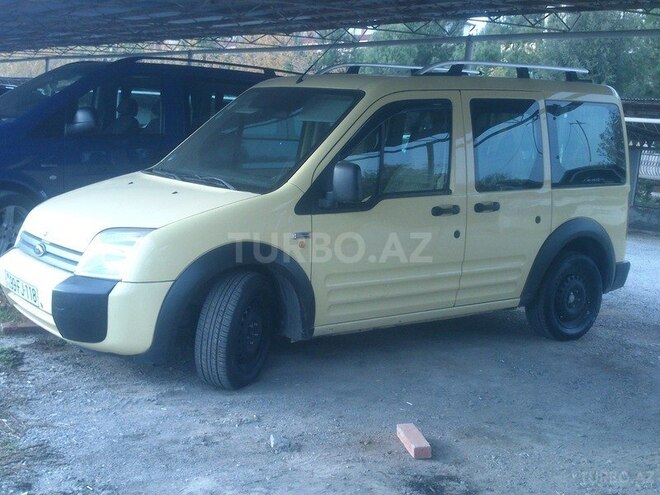 Ford Tourneo Connect 2008, 244,112 km - 1.8 l - Naftalan