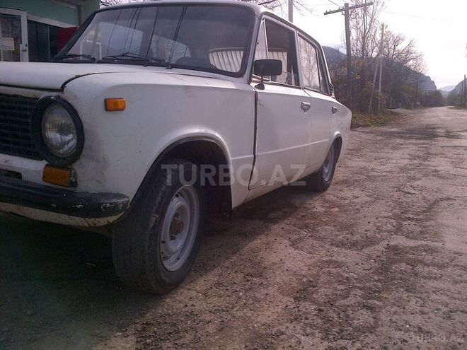 LADA (VAZ) 21011 1978, 58,000 km - 1.2 l - Quba