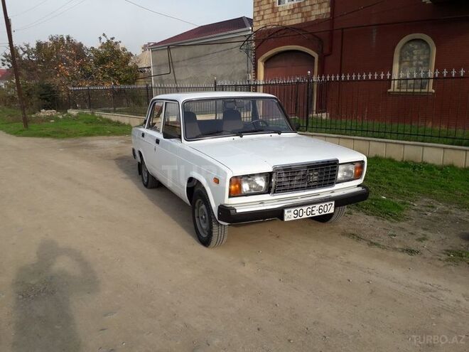 LADA (VAZ) 2107 2009, 27,000 km - 1.6 л - Gəncə