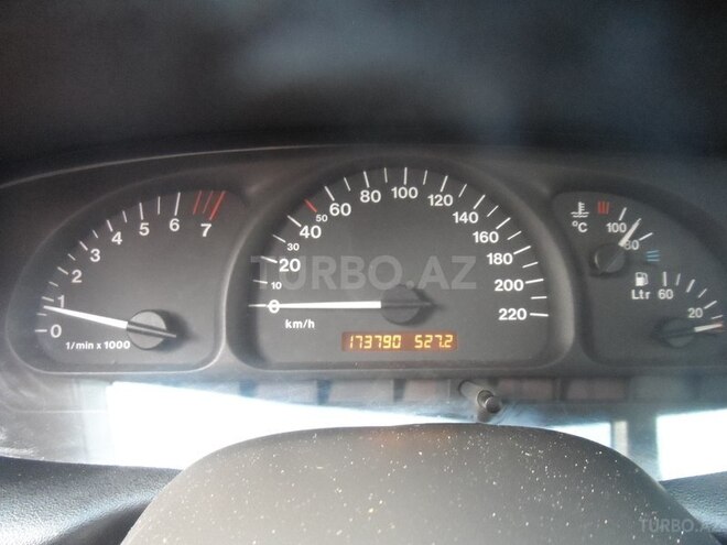 Opel Vectra 2001, 173,000 km - 1.8 l - Bakı