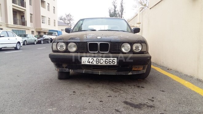 BMW 520 1990, 183,000 km - 2.0 l - Bakı