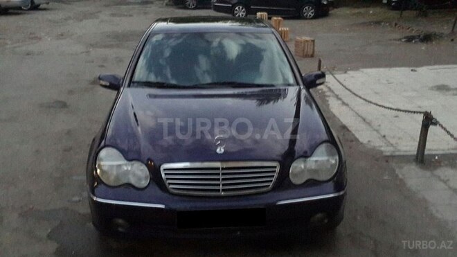 Mercedes C 220 2001, 255,000 km - 2.2 l - Bakı