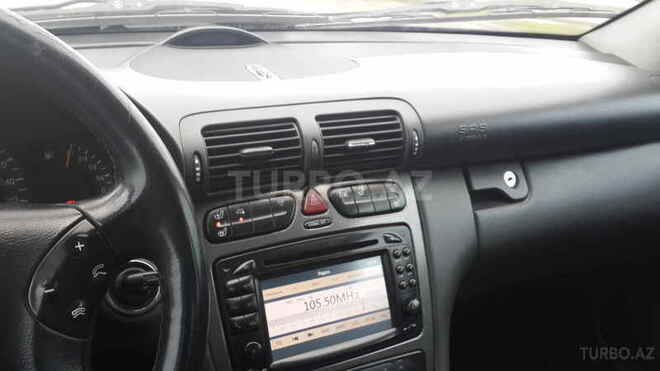 Mercedes C 220 2001, 255,000 km - 2.2 l - Bakı