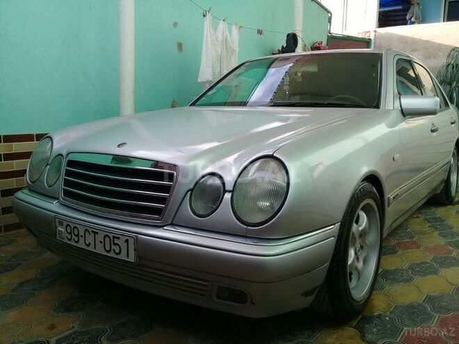 Mercedes E 200 1998, 304,000 km - 2.0 l - Bakı