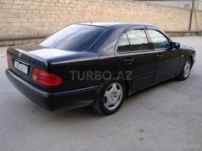 Mercedes E 200 1998, 245,000 km - 2.0 l - Bakı