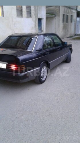 Mercedes E 180 1991, 143,000 km - 2.3 l - Sumqayıt
