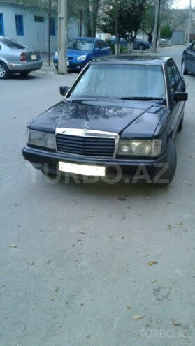 Mercedes E 180 1991, 143,000 km - 2.3 l - Sumqayıt