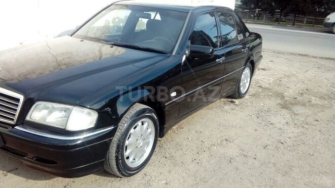 Mercedes C 200 1999, 239,000 km - 2.0 l - Sumqayıt