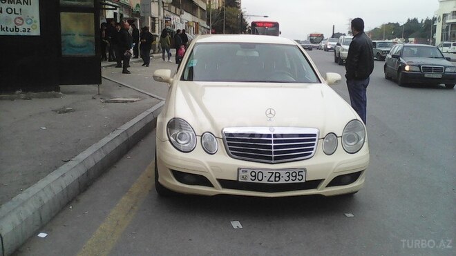 Mercedes E 200 2009, 202,000 km - 1.8 л - Xırdalan