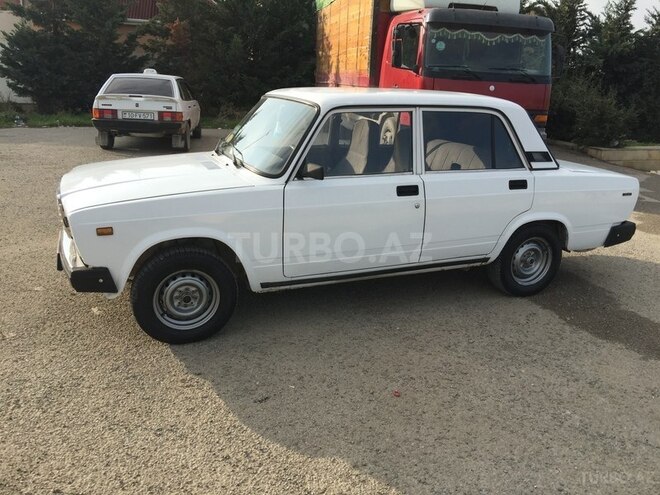 LADA (VAZ) 2107 2004, 179,000 km - 1.6 л - Bakı