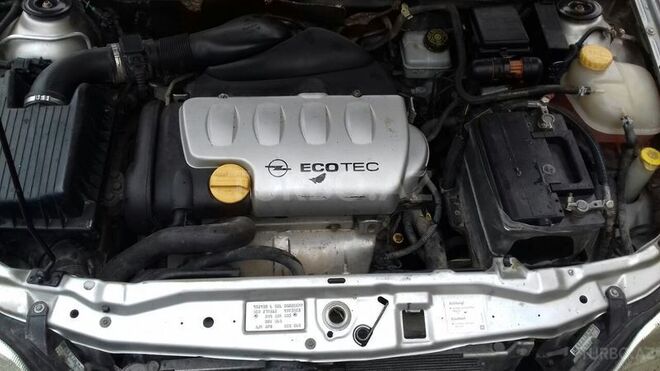 Opel Astra 1999, 225,400 km - 1.8 l - Şəki